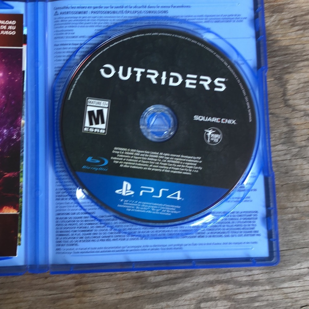 PS4 - Outriders - Picture 3 of 3